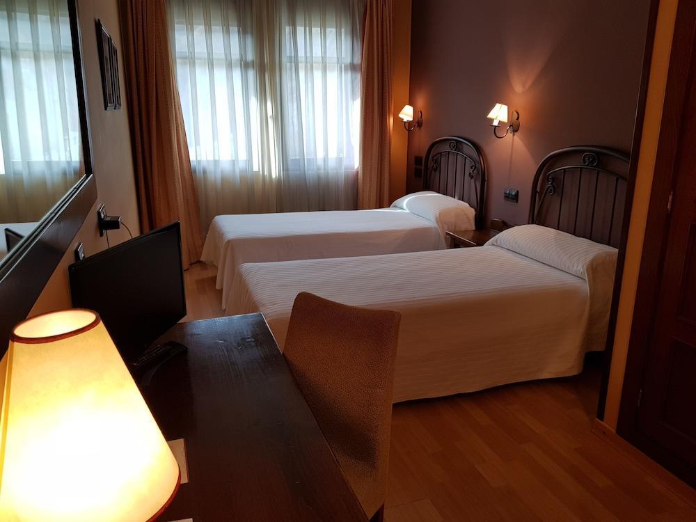 Hotel Cotiella Campo  Eksteriør billede