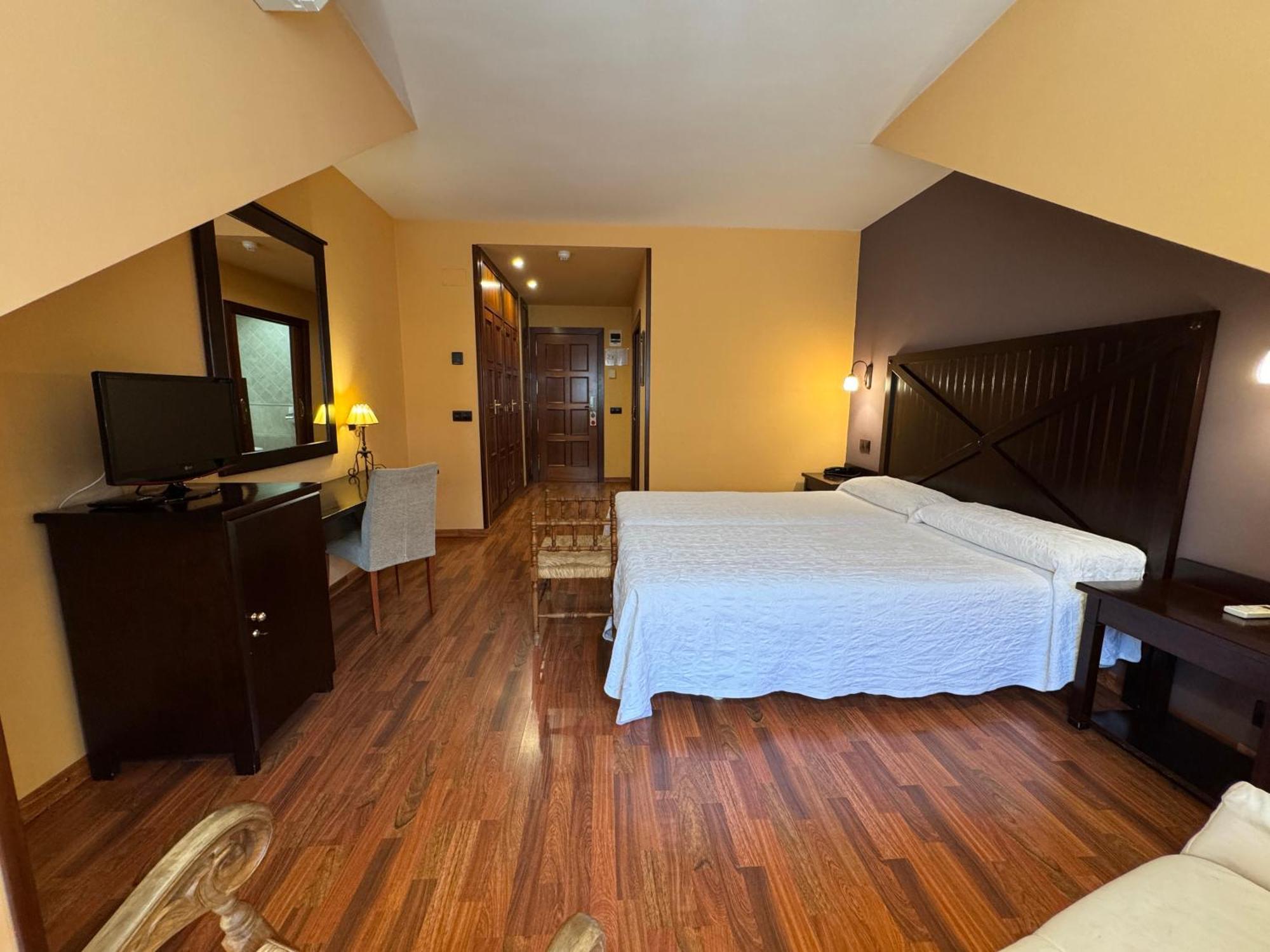 Hotel Cotiella Campo  Eksteriør billede